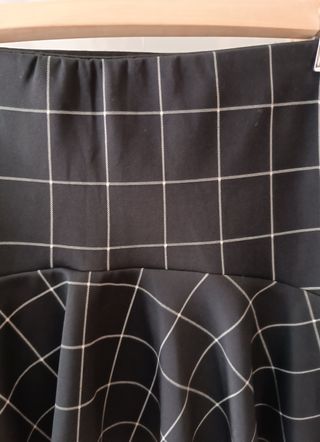 Falda cuadros Stradivarius