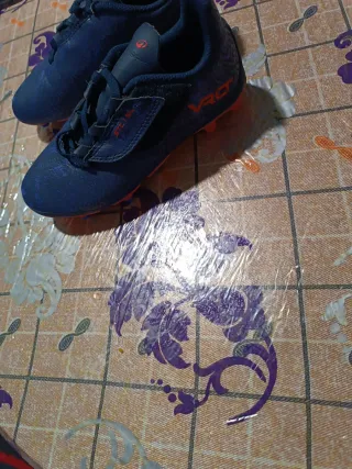 Zapatillas de fútbol para niño talla 33