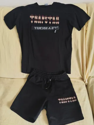 Sin estrenar y otras un solo uso. Preguntar talla