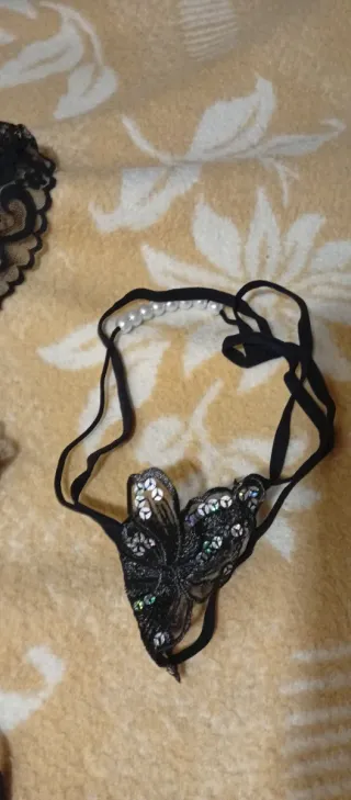 Conjunto Lenceria Negro y Dorado Talla Única