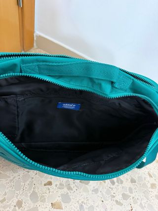 Bolsa Adidas Verde y Negra