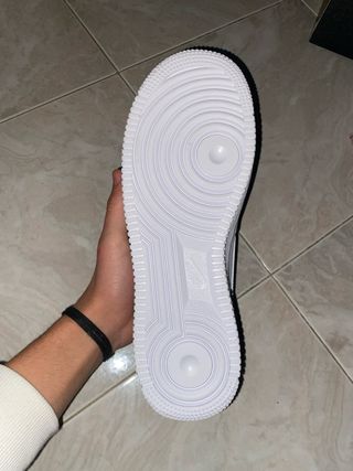 Nike Air Force 1 x Supreme Bianche