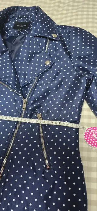 Chaqueta Cortefiel azul lunares