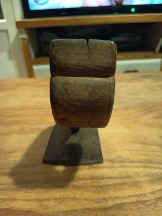 Cepillo carpintero antiguo madera y metal