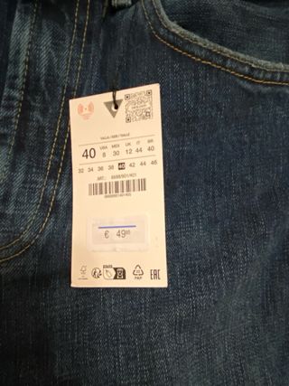 Pantalones tejanos de Zara