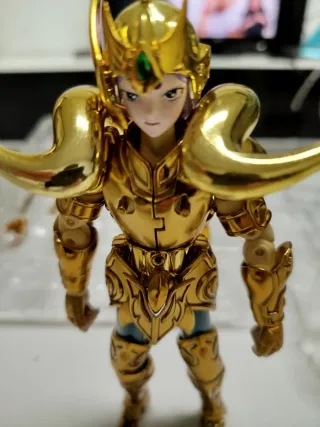 Figura Saint Seiya Dorada