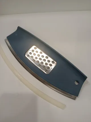 Tagliapizza e grattugia BergHoff