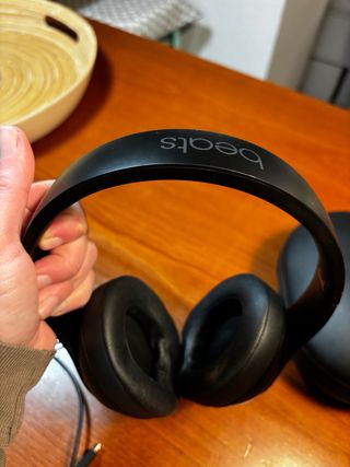 Auricolari Beats neri con custodia