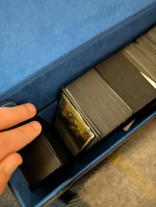 Grosso lotto Magic The Gathering con Deckbox