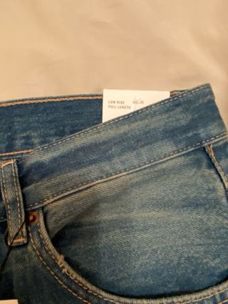 Pantalones tejanos de Zara