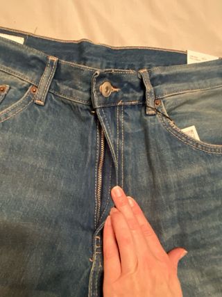 Pantalones tejanos de Zara