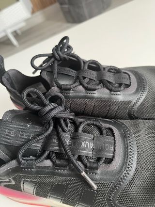 Zapatillas Adidas NMD R1 Negras Rojas y Azules