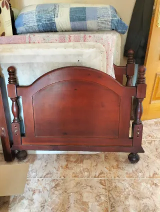 Cabecero y piecero de madera