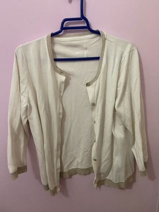 Jersey blanco y dorado