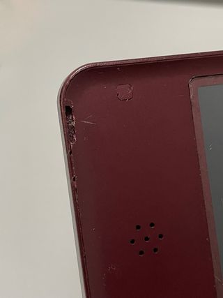 Nintendo DSi XL Roja (PIEZAS) + Cargador Oficial