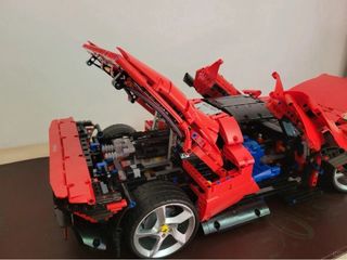 LEGO Technic Ferrari Daytona SP3 42143