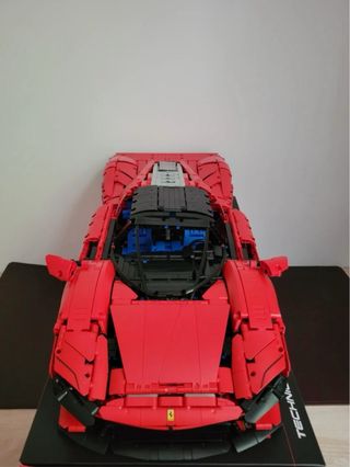 LEGO Technic Ferrari Daytona SP3 42143