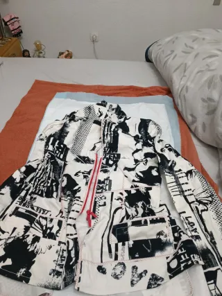 Chaqueta Estampada Blanco y Negro