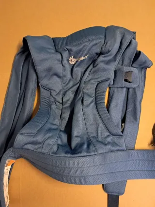 Mochila Ergobaby + funda invierno