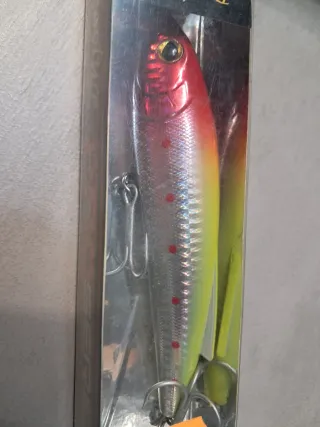 Lote señuelos spinning y popping