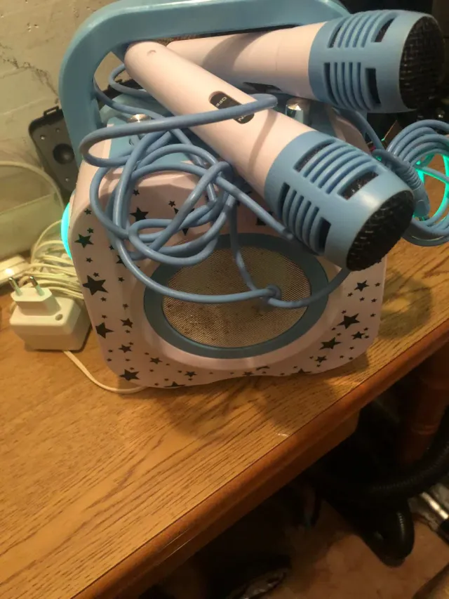 Conjunto de karaoke y altavoz