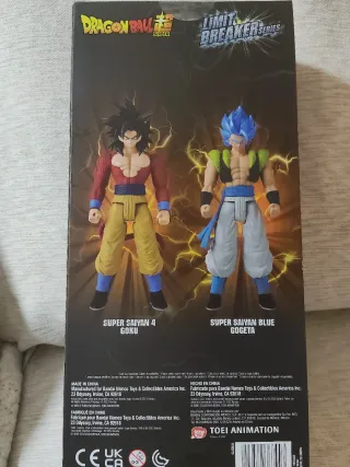 Figura Goku Súper Saiyan 4 Articulada