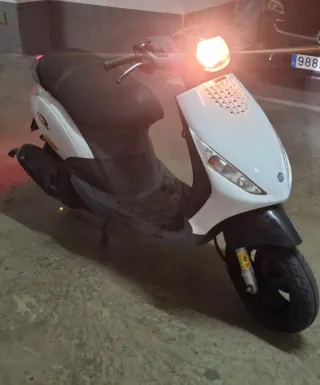 Piaggio Zip 50 2T Blanca - 7.000 km - ITV