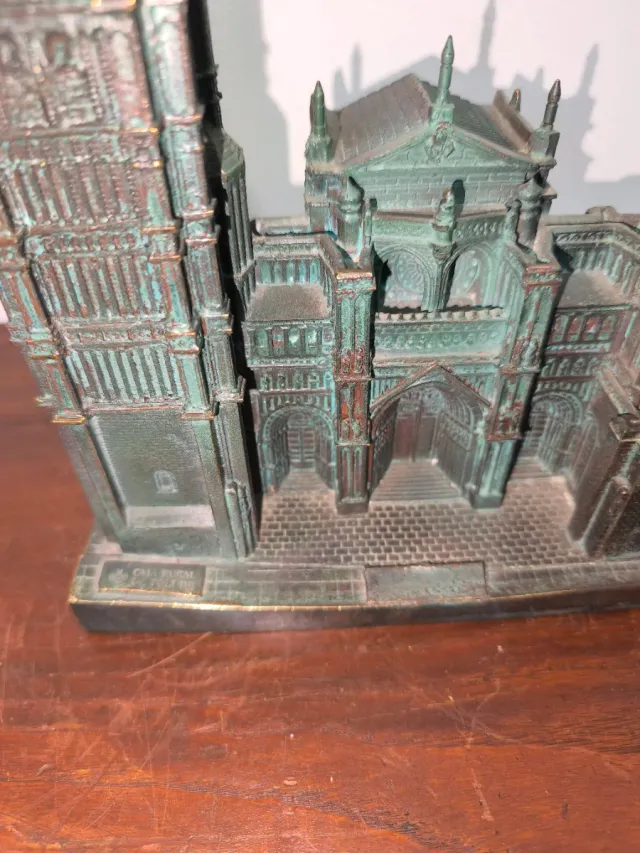 Escultura basílica - catedral de Toledo