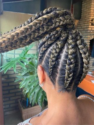 Trenzas pegadas coleta