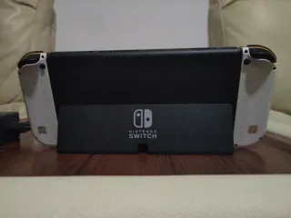 Nintendo Switch Edizione Zelda Tears of the Kingdom