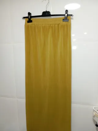 Falda Larga Plisada Mostaza Talla M