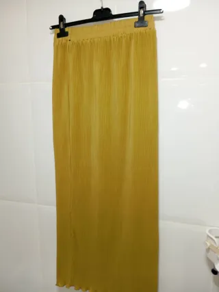 Falda Larga Plisada Mostaza Talla M