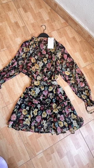 Vestido estampado floral negro