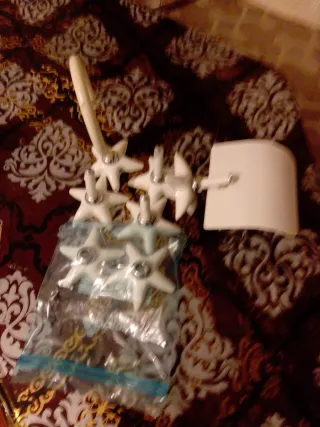 Lote de 4 estrellas blancas para baño Y foco halóg