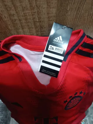 Camiseta y short Bayern Múnich Kane 9