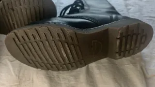 Botas Dr. Martens militares puntera reforzada