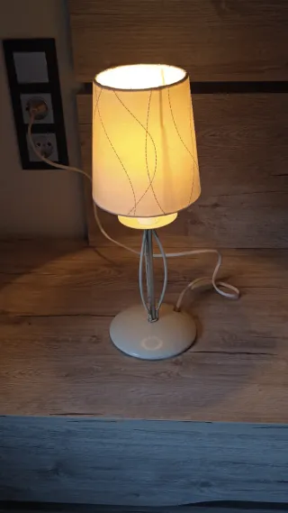 Lámpara de mesa vintage tela y metal