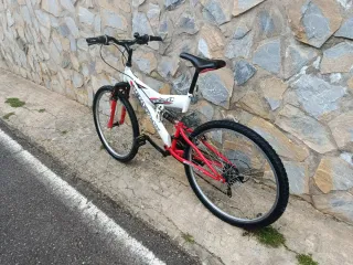 Bicicleta de Montaña Doble Suspensión
