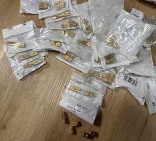 Herramienta bisagra oculta