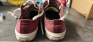 Converse granate bajas