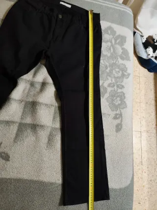 Pantalón vaquero mujer negro