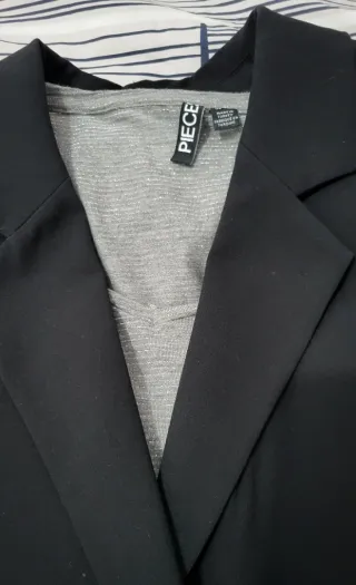 Camiseta gris plateada elegante Talla M