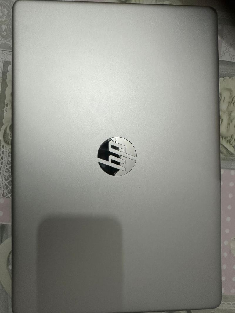 Portátil HP 15 Ryzen 5 5500U 16GB RAM 512GB SSD
