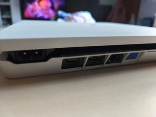 PS4 Slim 500GB Bianca