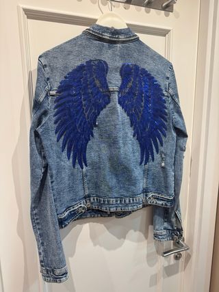 Cazadora vaquera Stradivarius azul