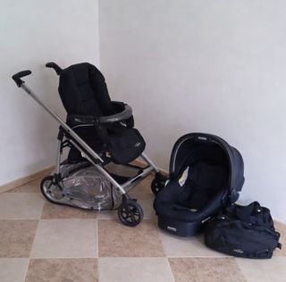 Cochecito bebé y silla coche azul
