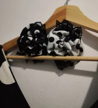 Vestido Sevillana Lunares Negro Flores