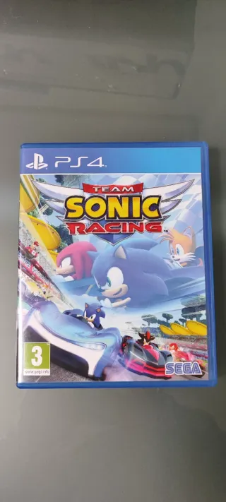 PS4 Slim 1TB Nera + 4 Giochi