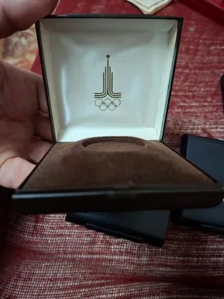 Scatola Monete Oro 100 Rubli Olimpiadi