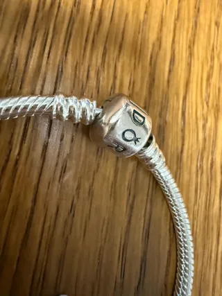 Pulsera Pandora de plata de 17 cm con caja original